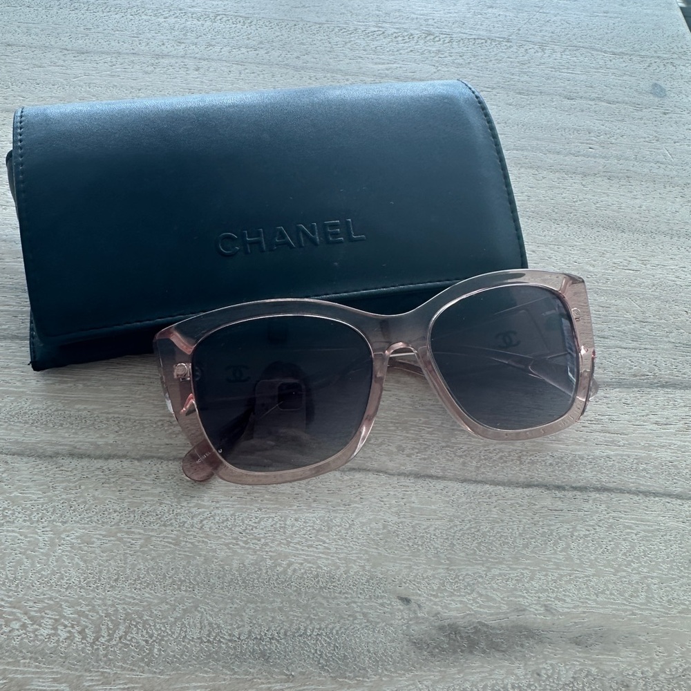 Translucent Pink CHANEL Sunglasses! New Collection! perfect condition!
